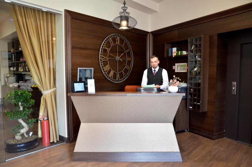 Hotel Capitolina City Chic Kolozsvár Kültér fotó